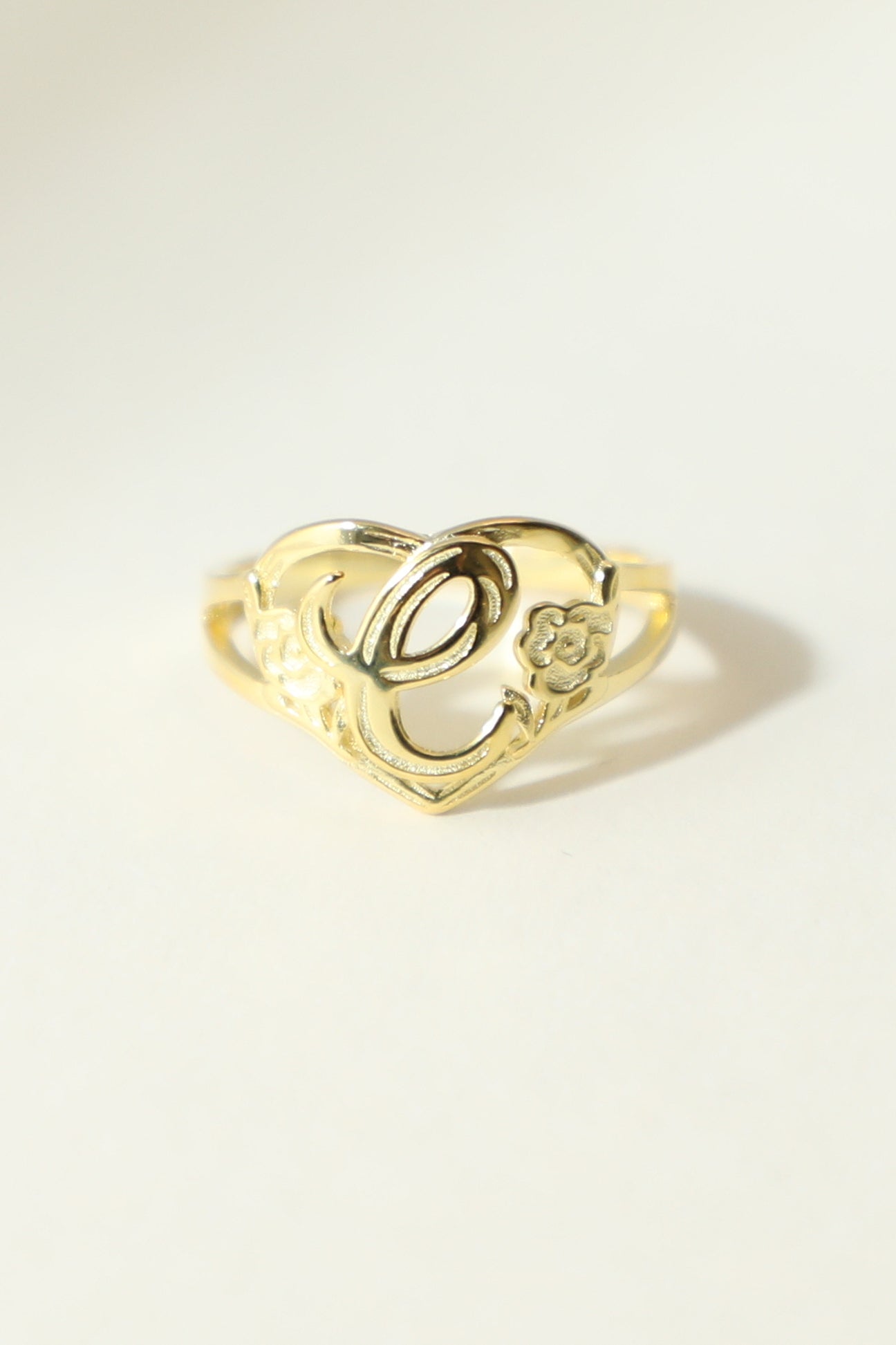 The Gold Cutout Flower Heart Letter Ring | 18Kt Gold Vermeil
