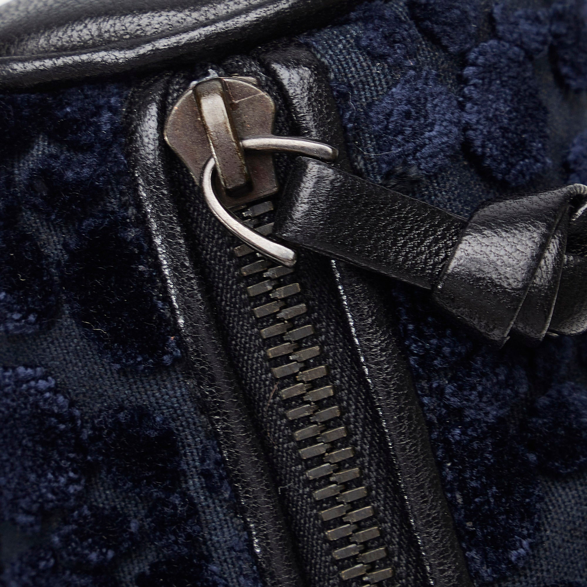 Bottega Veneta | Pre-Owned Multi-Pouch Butterfly Velvet Crossbody | Blue/Dark Blue