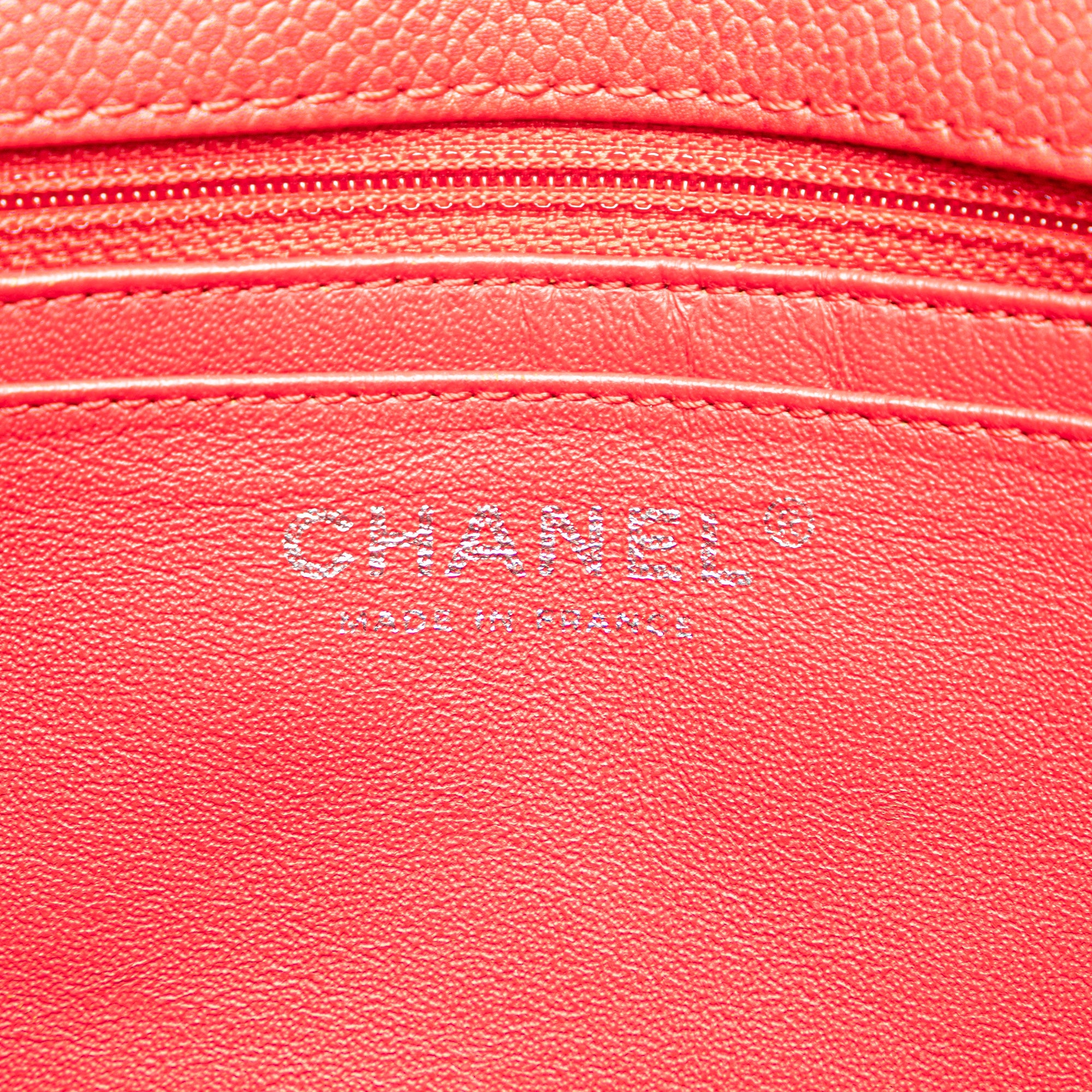 Chanel | Pre-Owned Jumbo Classic Caviar Single Flap | Red