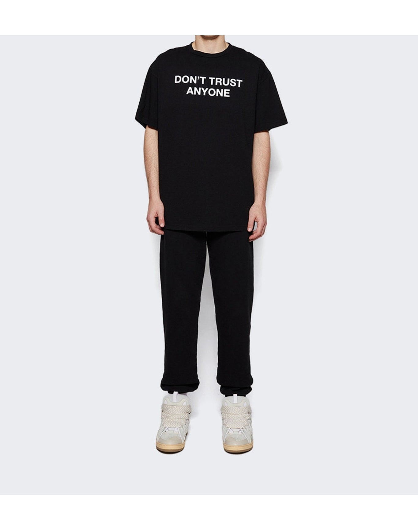 Don't Trust Anyone | Men | Tee | Black