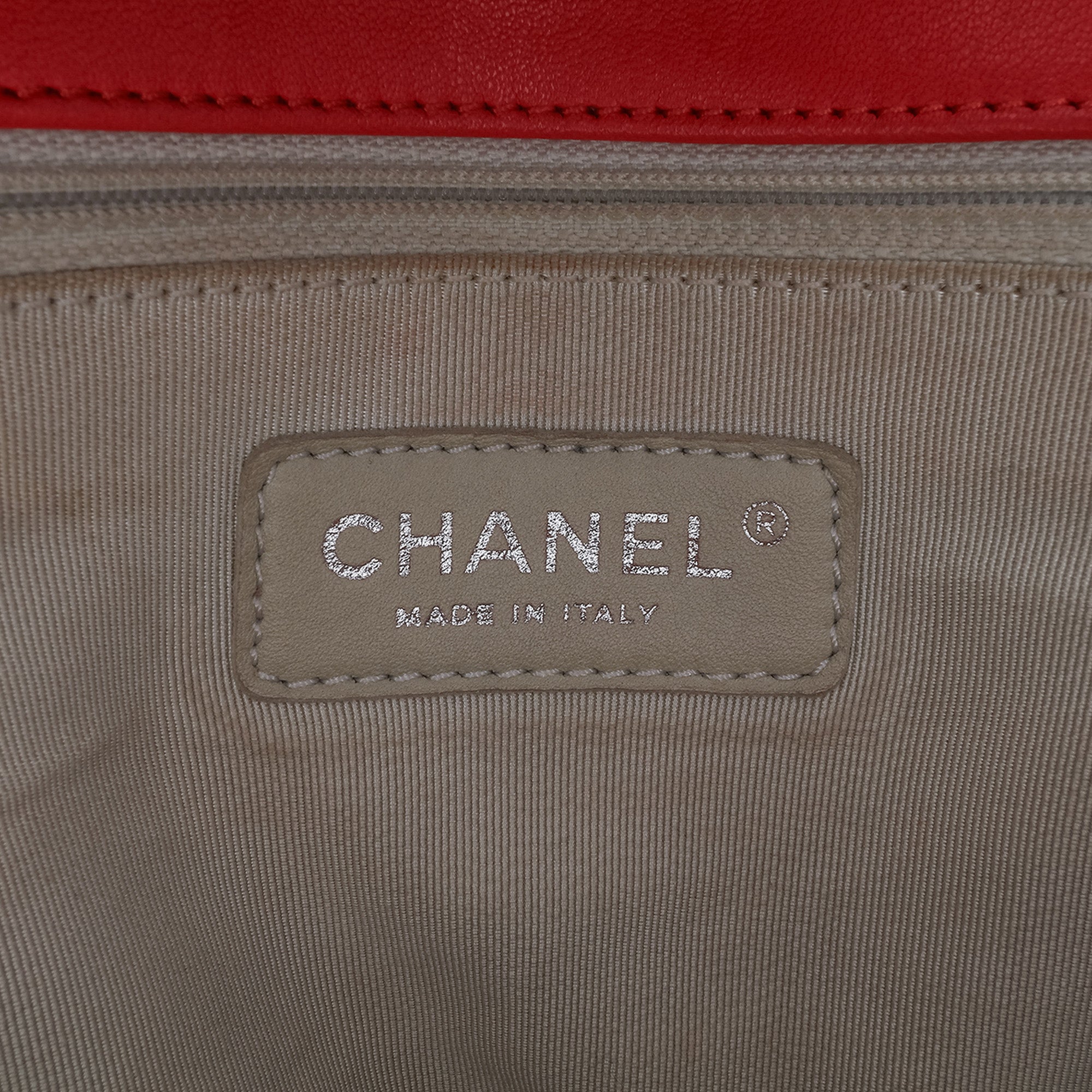 Chanel | Pre-Owned Maxi Washed Lambskin Chain Around Flap | Red
