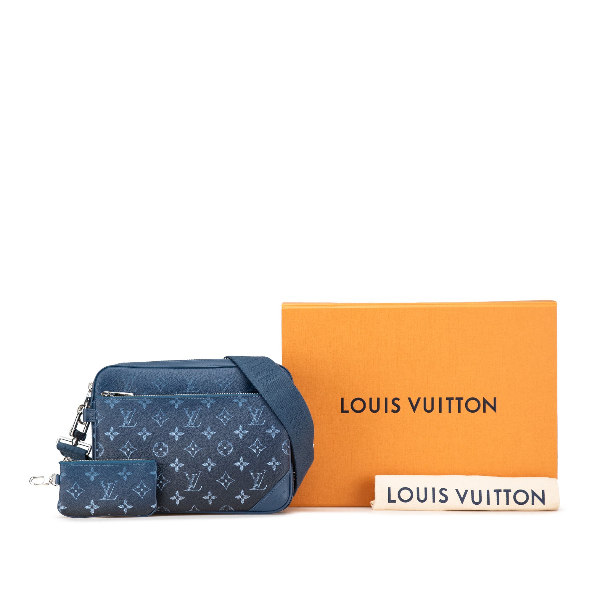Louis Vuitton | Pre-Owned Monogram Gradient Trio Messenger | Blue/Navy