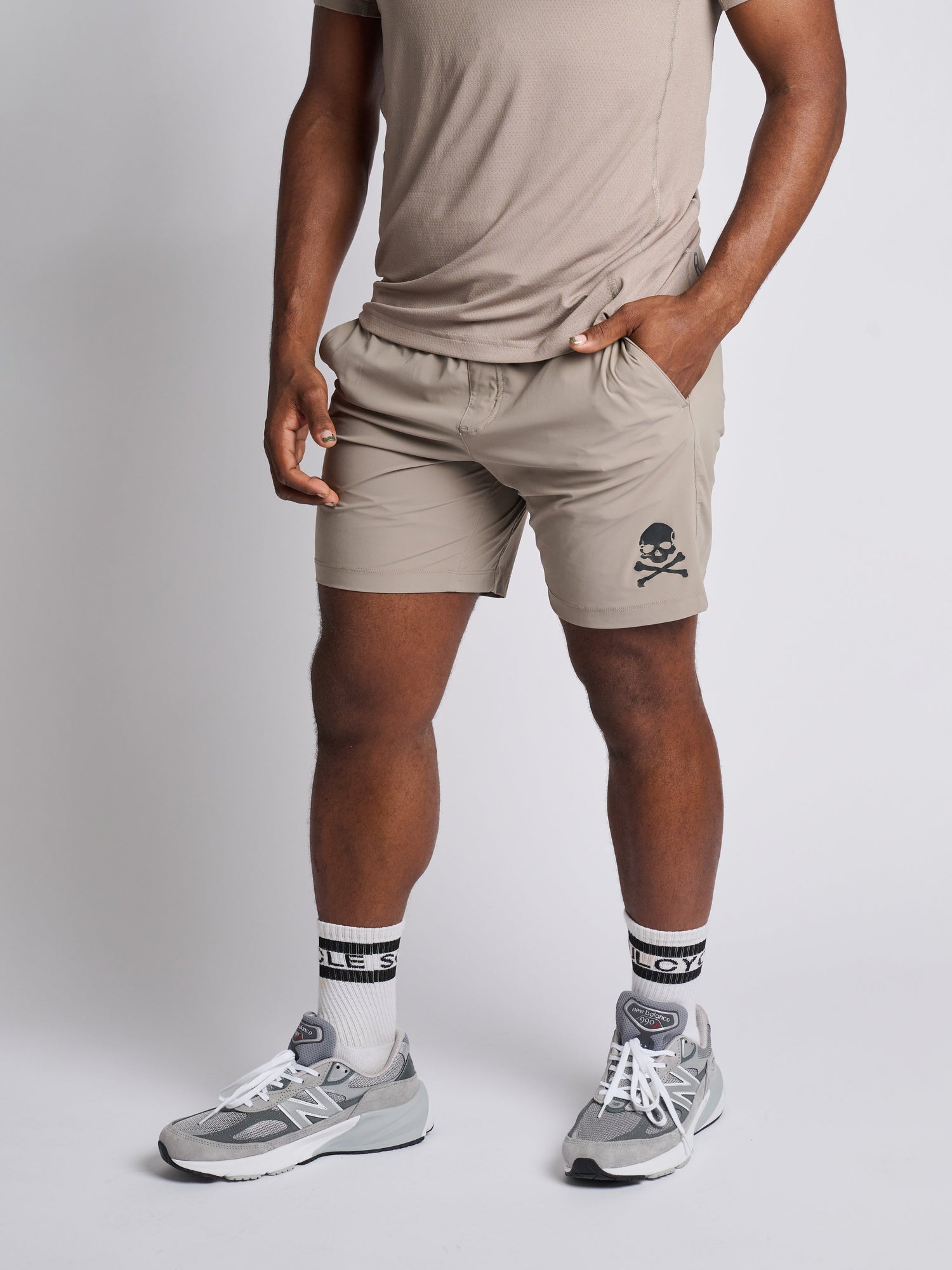 Men | Rhone | 7" Invictus Ripstop Short | Foggy Taupe
