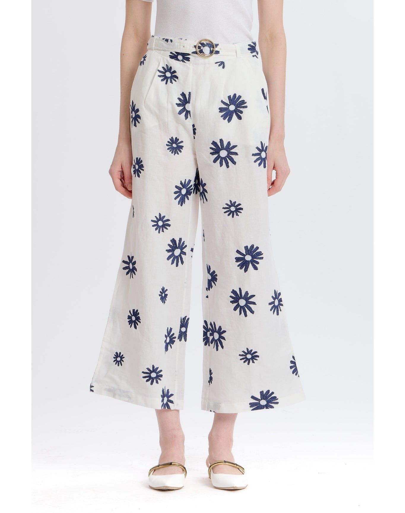 Embroidered Wide Leg Pant with Belt | White Combo