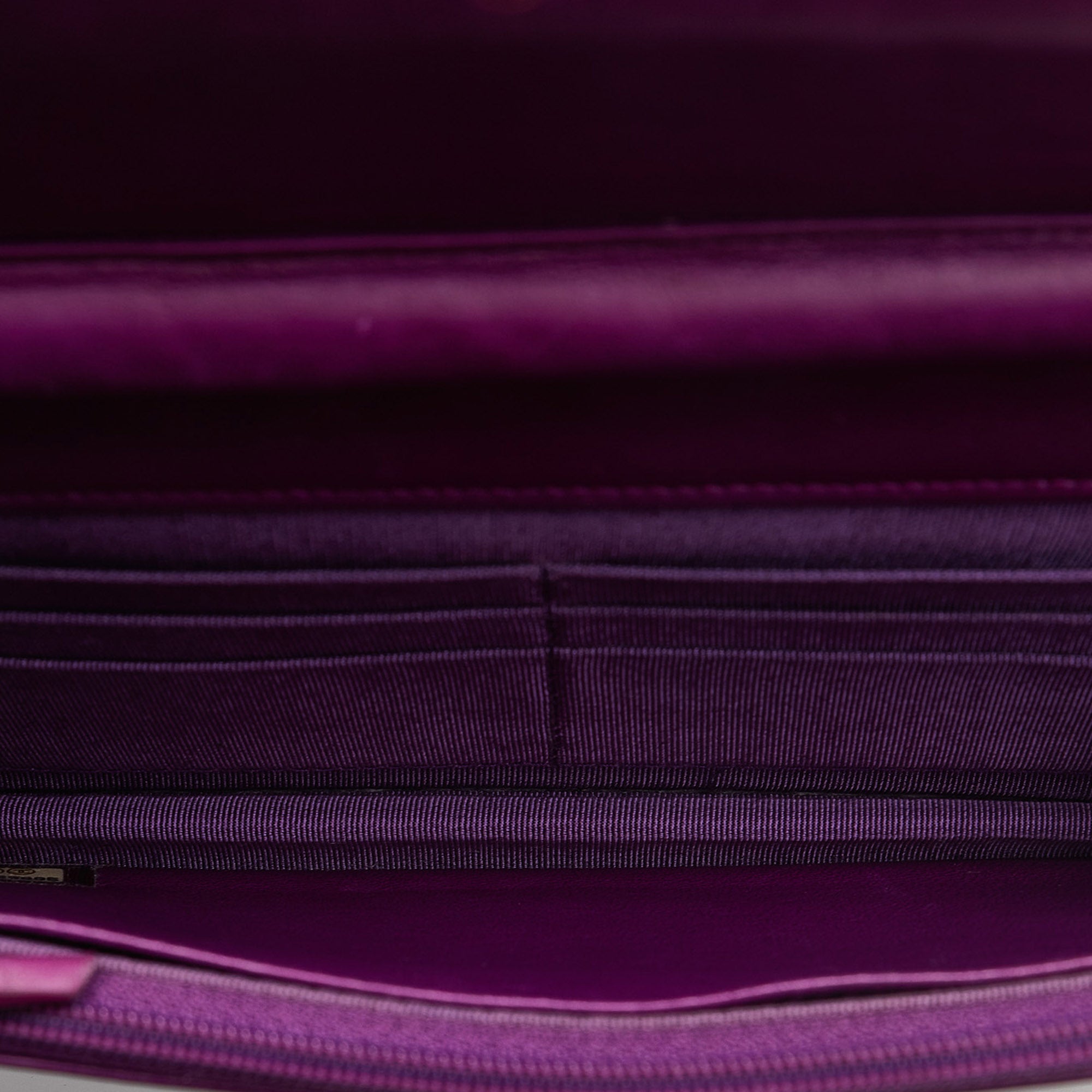 Chanel | Pre-Owned Camellia Wallet On Chain | Purple