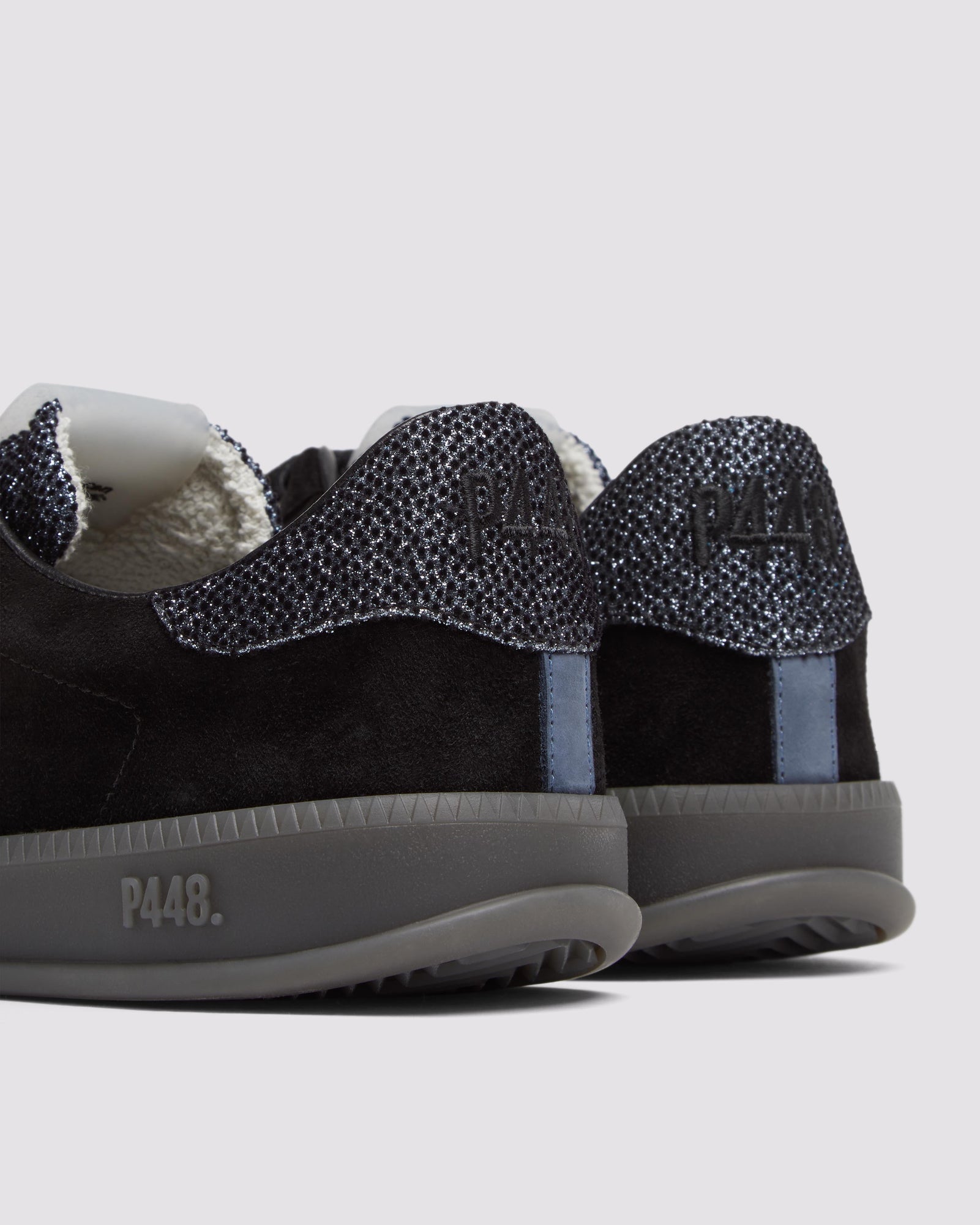 Women | Capri Sneaker | Phantom