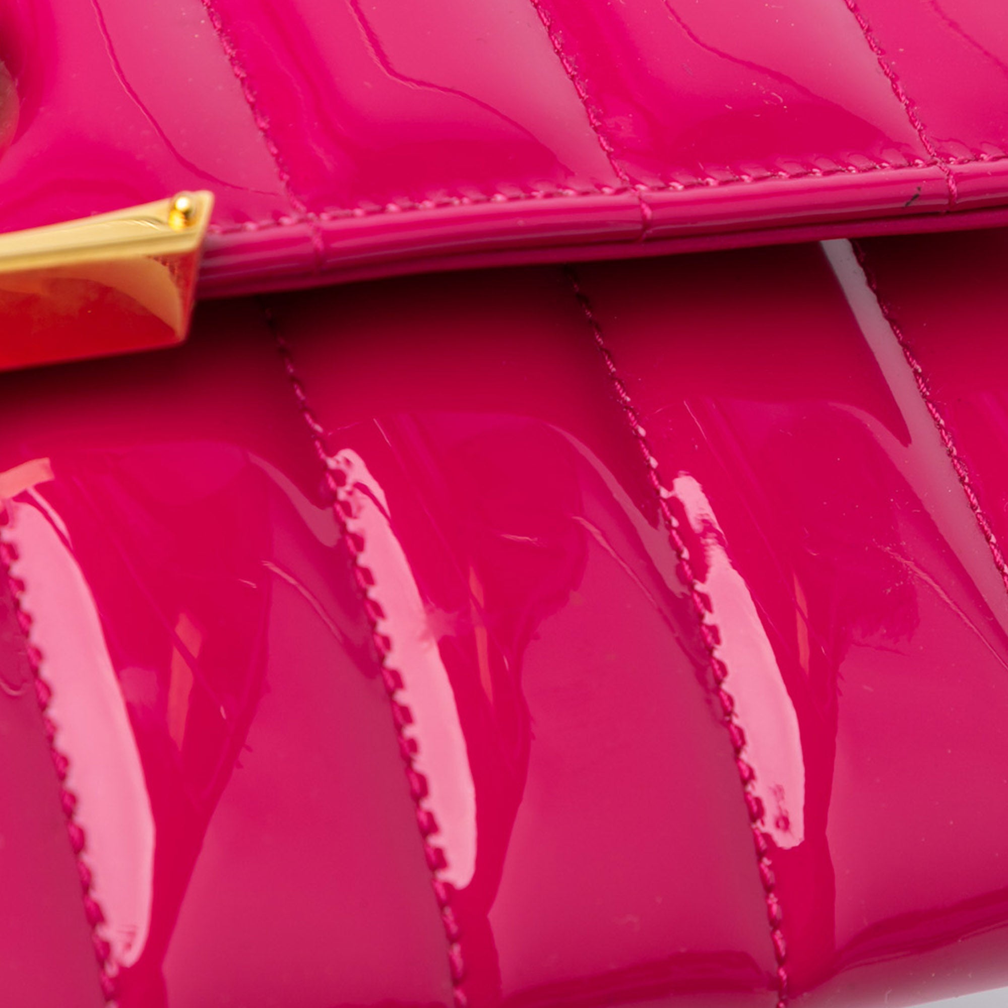 Saint Laurent | Pre-Owned Medium Patent Vicky Crossbody | Pink/Hot Pink