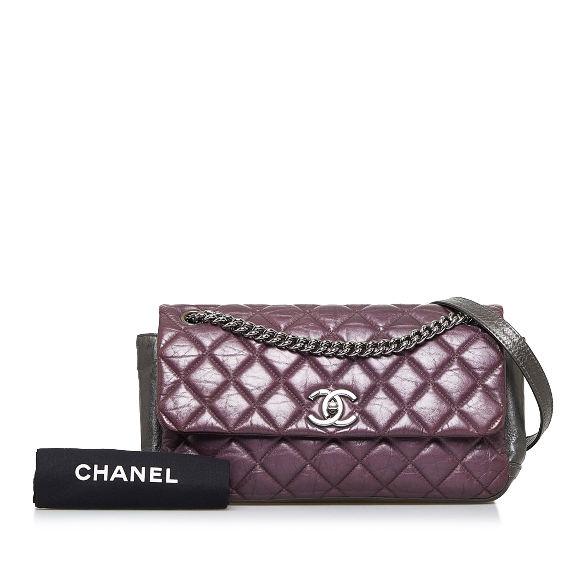 Chanel | Pre-Owned Glazed Matelasse Portobello Flap Bag | Purple