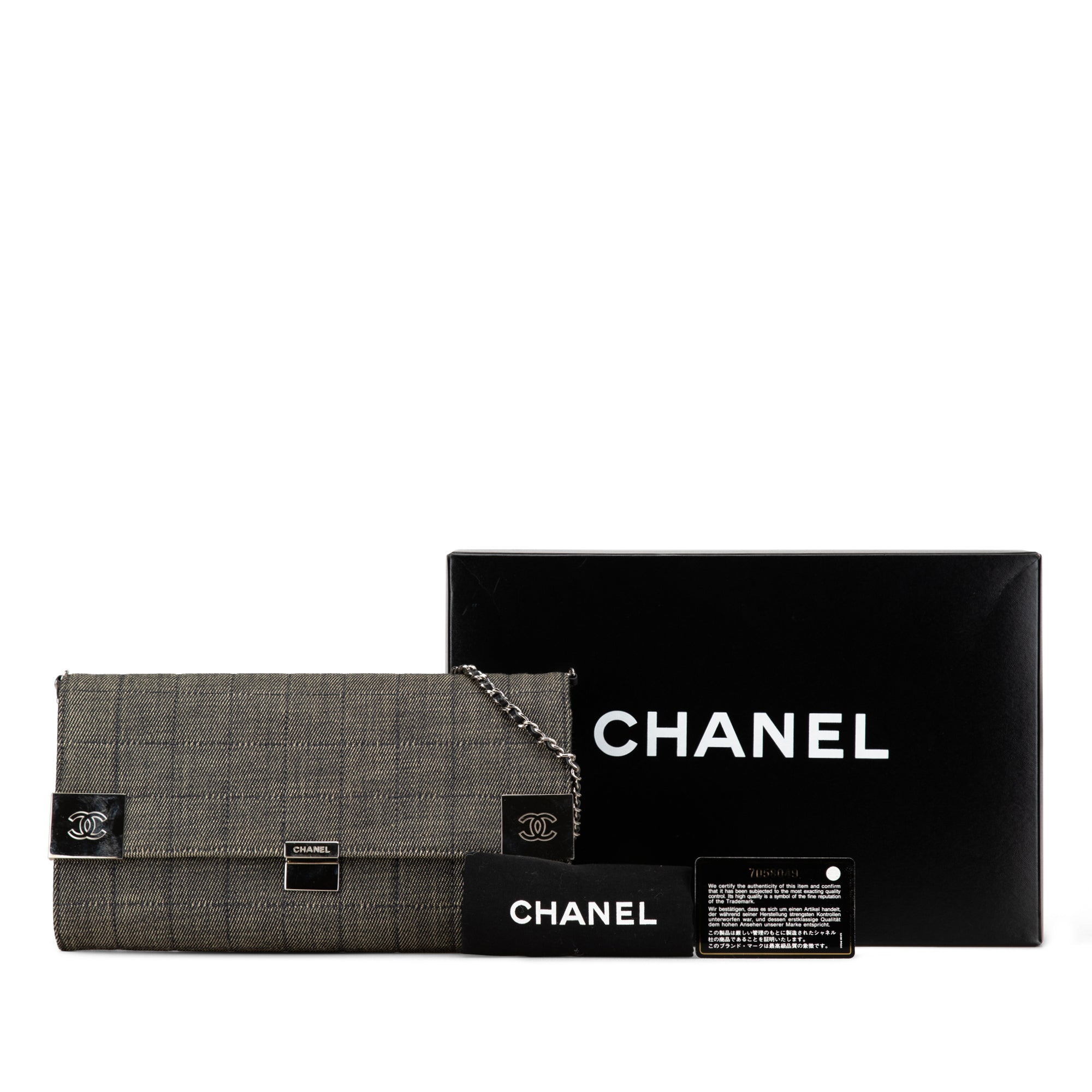 Chanel | Pre-Owned CC Choco Bar Denim Chain Flap | Gray