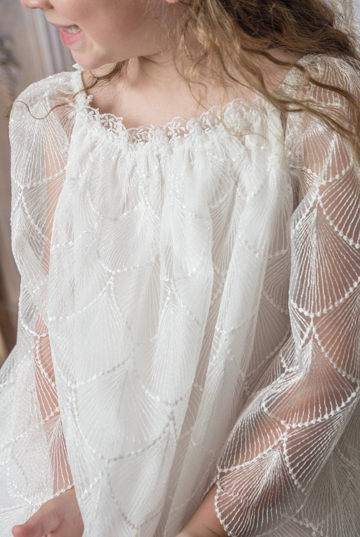 Girl | Faith Scallop Dress | White