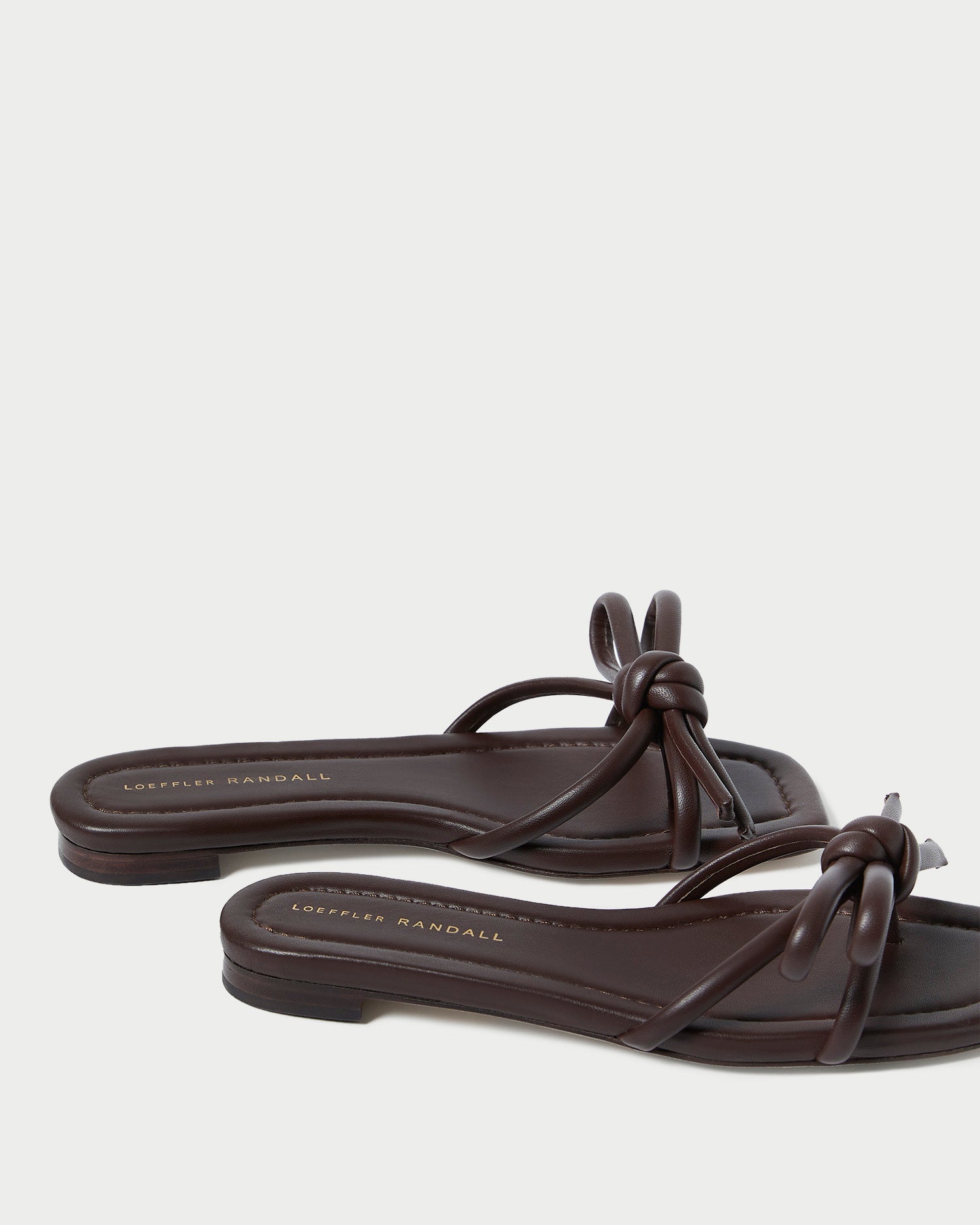 Color: Chocolate