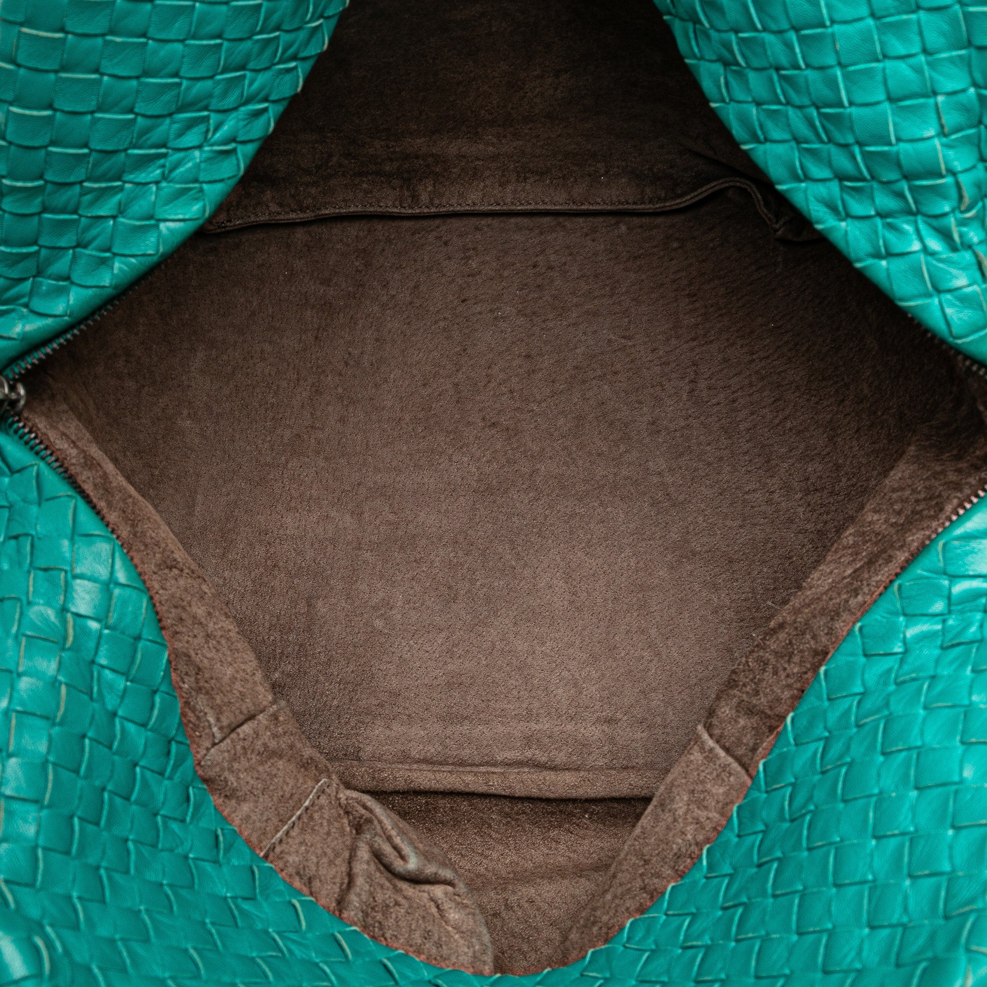 Bottega Veneta | Pre-Owned Nappa Intrecciato Cube Shoulder Bag | Blue/Turquoise