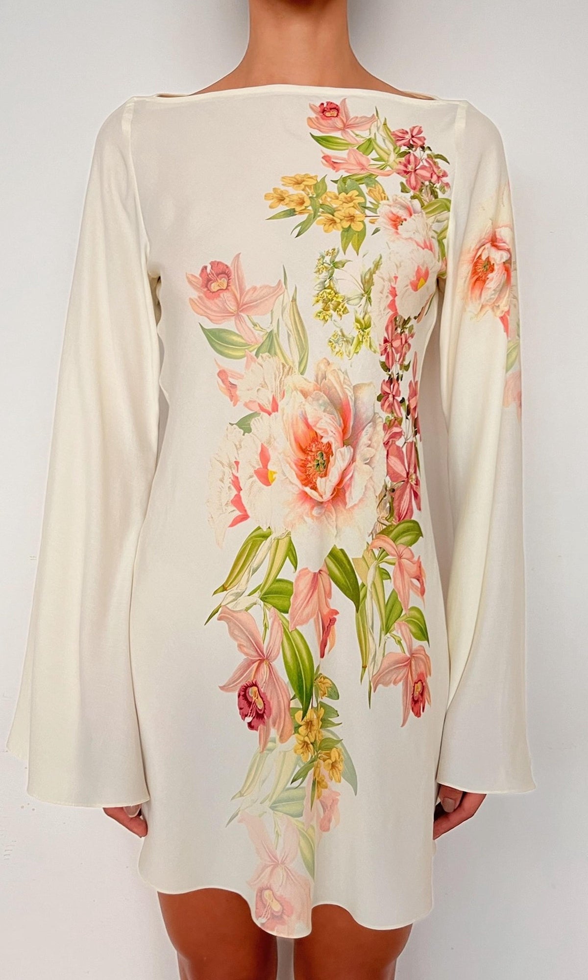 Hemant And Nandita | Aiva Viscose Crepe Heavy Short Dress | Ivory Floral