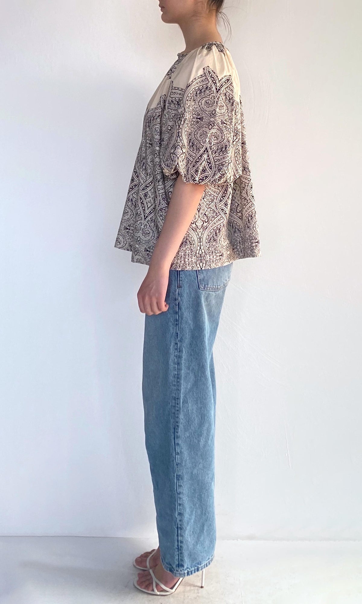 Hemant And Nandita | Chavi Cotton Poplin Raglan Sleeve Top | Eggshell