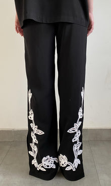 Hemant And Nandita | Daha Polyester Crepe Pants | Black White