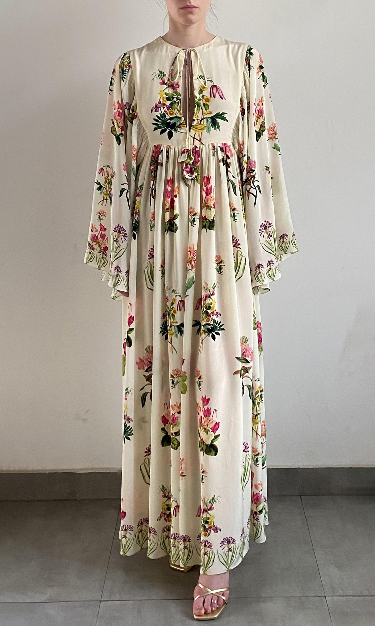 Hemant And Nandita | Dina Viscose Crepe Maxi Kaftan | Off White Multi