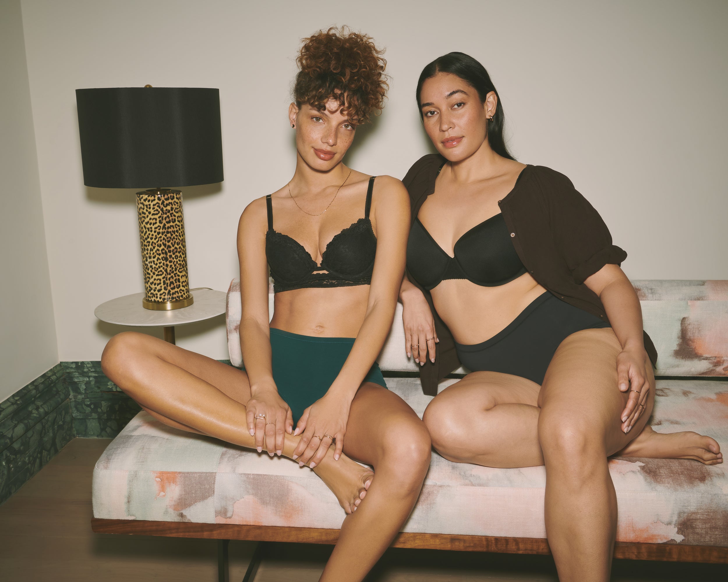 Sig Lace Plunge Push-Up | Black