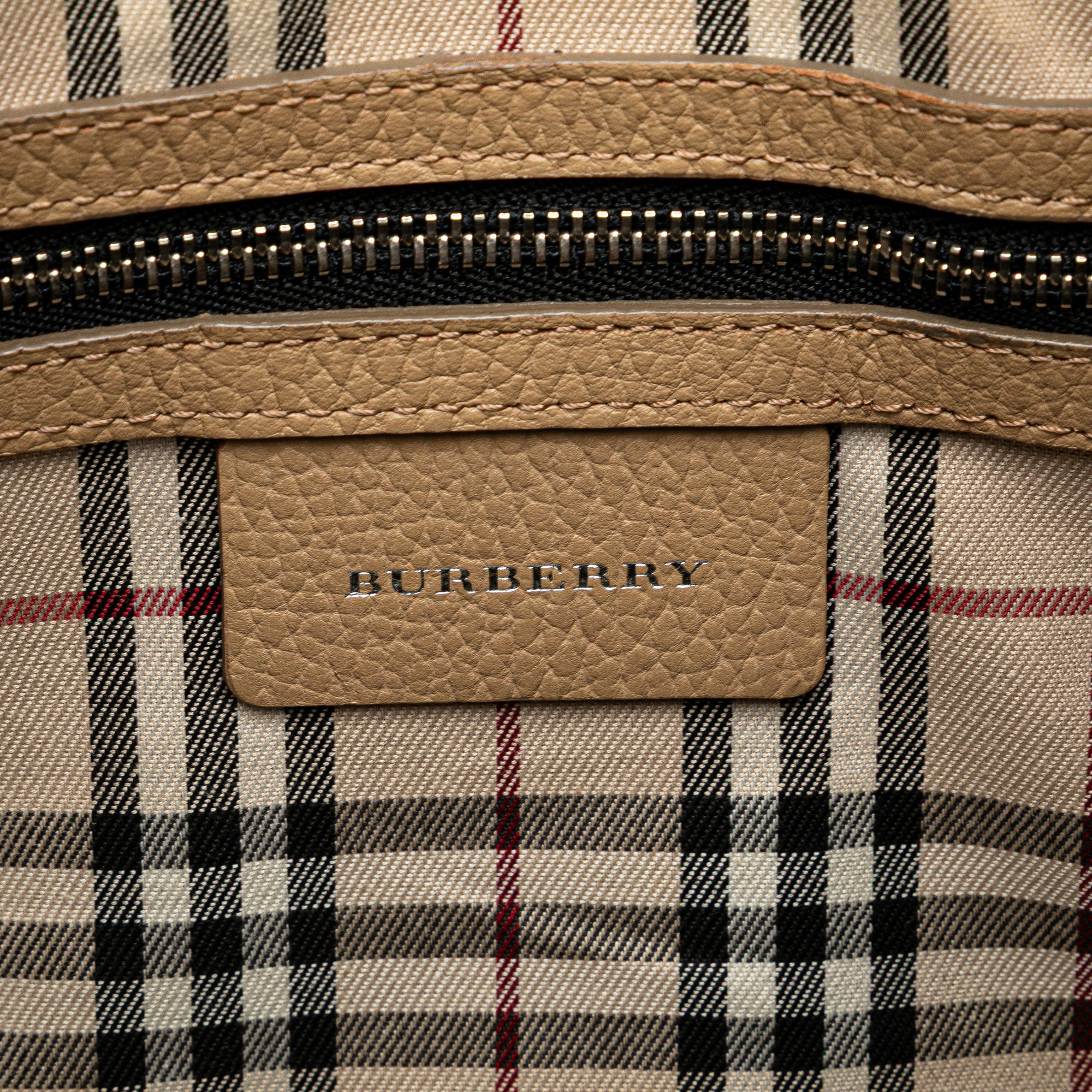 Burberry | Pre-Owned Leather Shoulder Bag | Brown/Beige