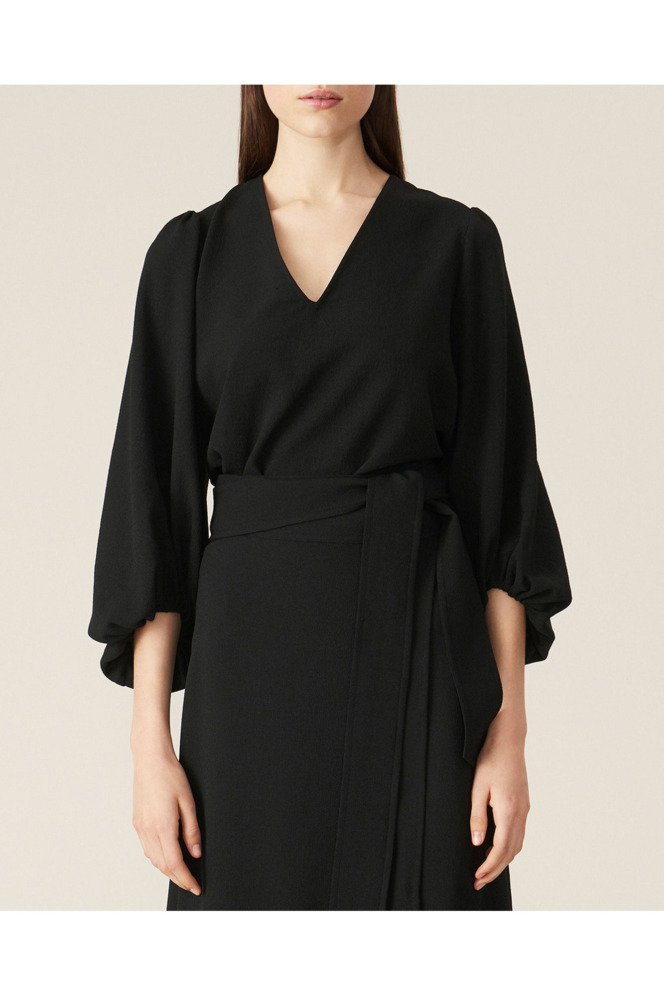 Heavy Crepe Balloon Sleeve Blouse | Black