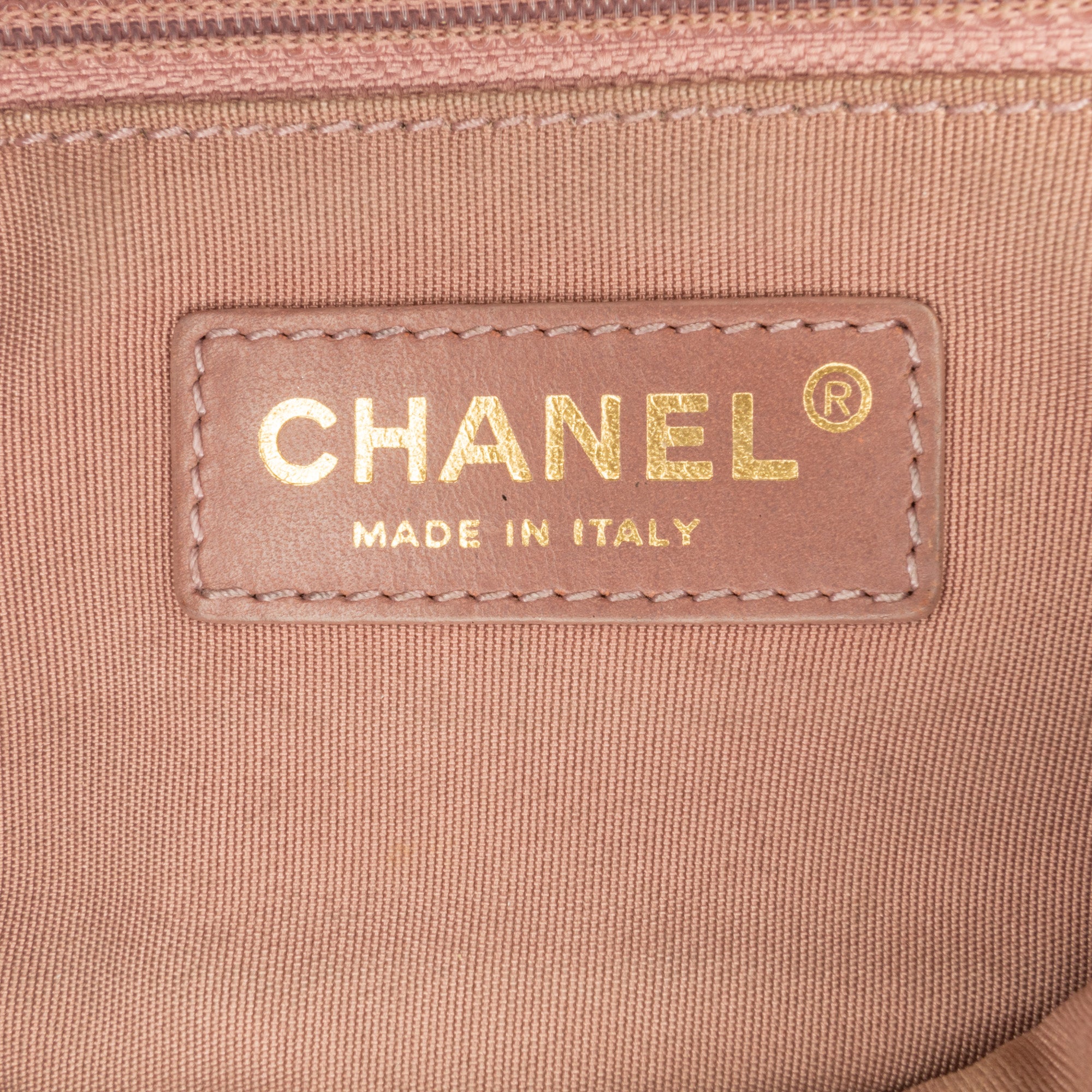 Chanel | Pre-Owned Mini Rectangular Chevron Lambskin Chain Around Flap | Pink/Light Pink