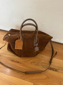 Luggage Tag | Brown Suede