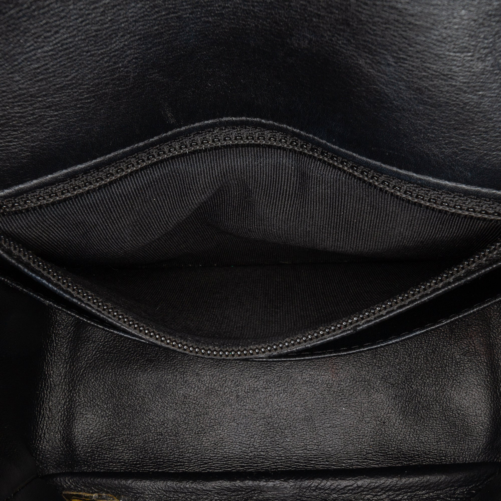 Chanel | Pre-Owned Mini Square Classic Patent Single Flap - XI | Black