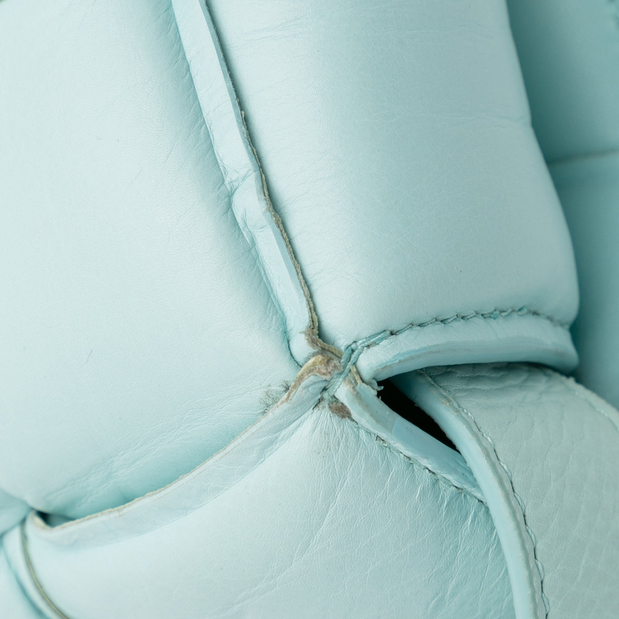 Bottega Veneta | Pre-Owned Nappa Intrecciato Padded Cassette Crossbody - II | Blue/Light Blue