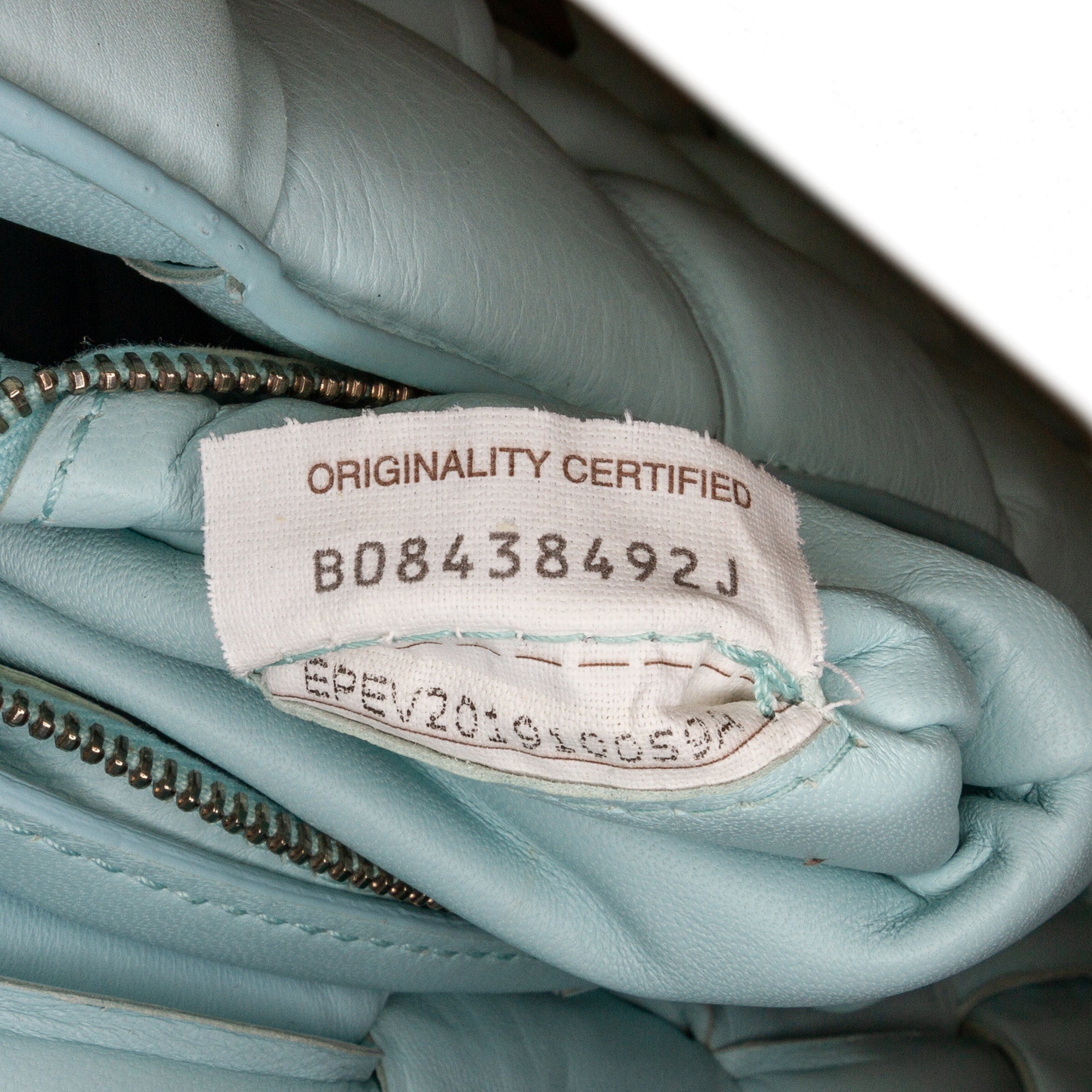 Bottega Veneta | Pre-Owned Nappa Intrecciato Padded Cassette Crossbody - II | Blue/Light Blue