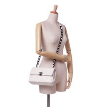 Chanel | Pre-Owned Medium Quilted Caviar My Everything Flap | White