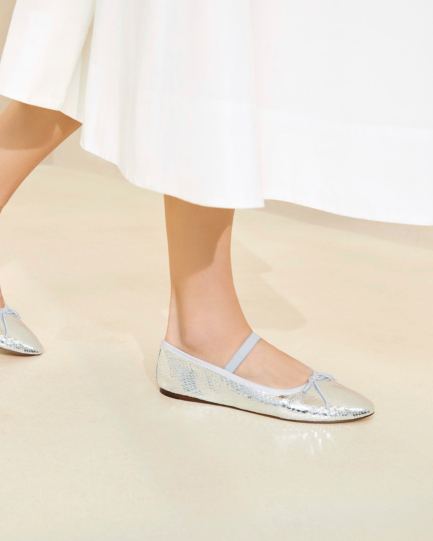 Color: Silver