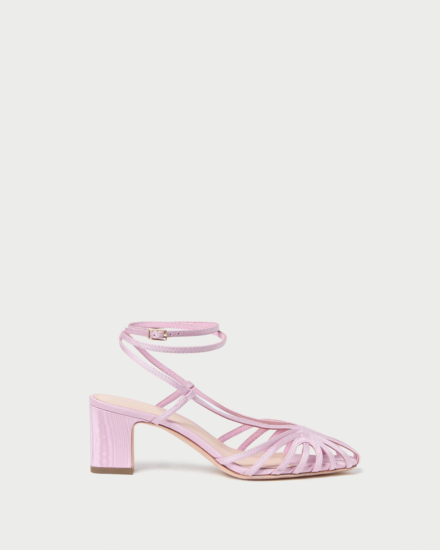 Color: Powder Pink