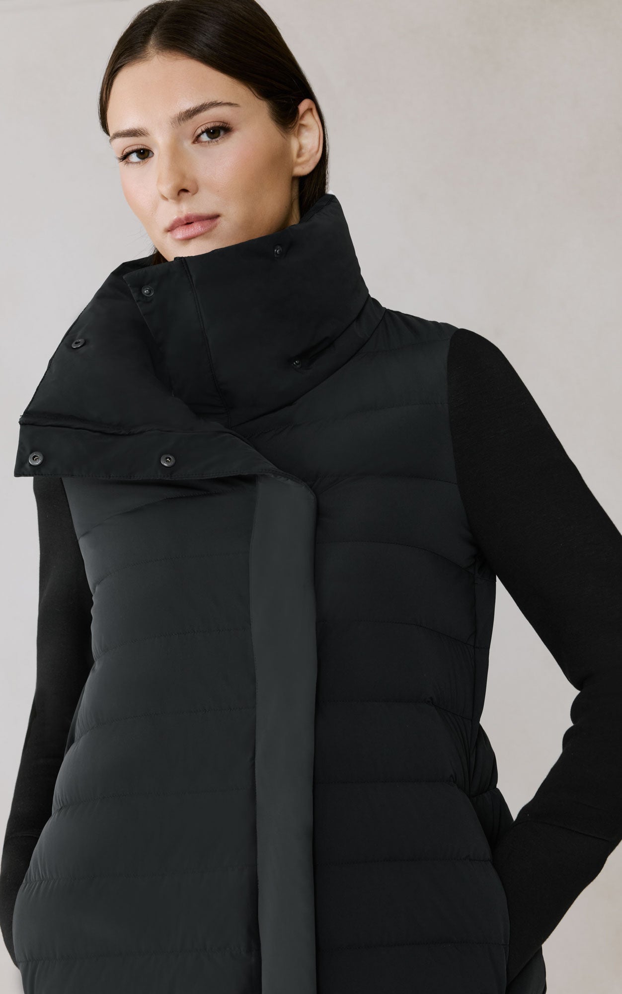 Lola Hybrid Stretch Down Wrap | Black