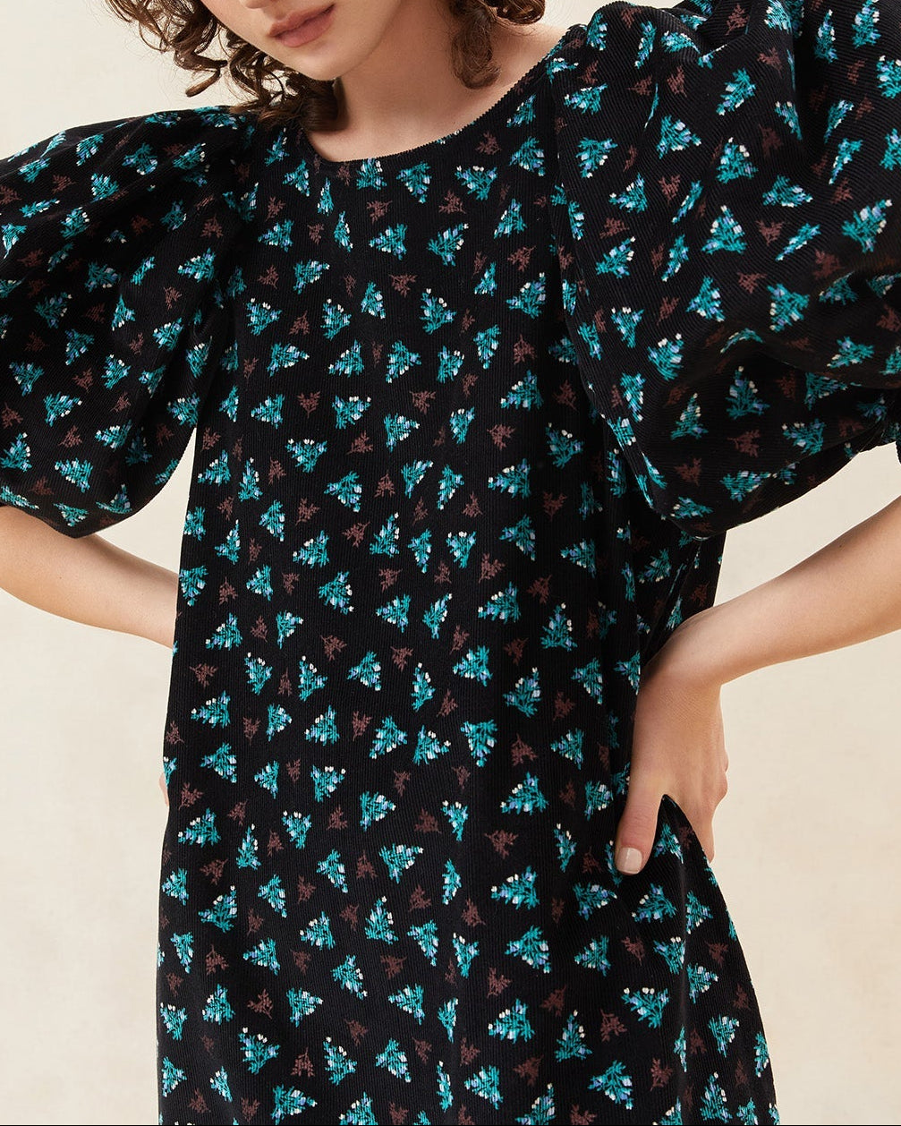 Color: Black Floral