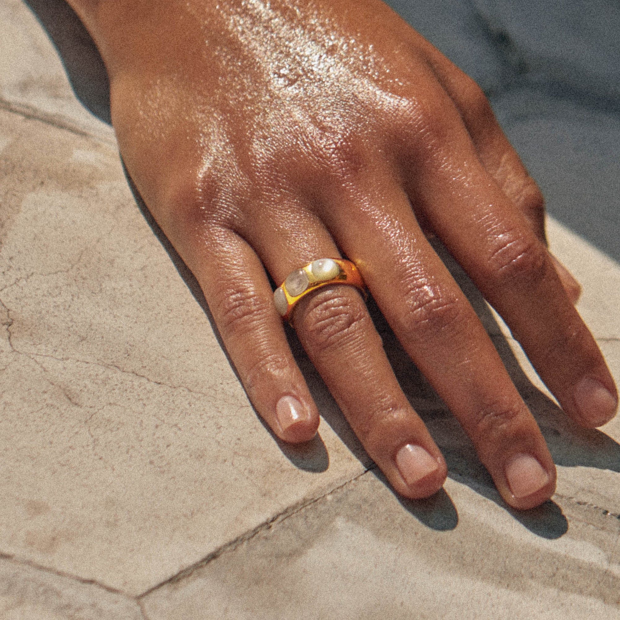 Souk Ring | 18K Gold Plated | Mother of Pearl/Rose Quartz/Moonstone