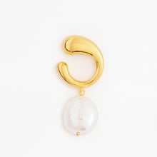 Aura Ear Cuff | 18K Gold Vermeil | Freshwater Pearls