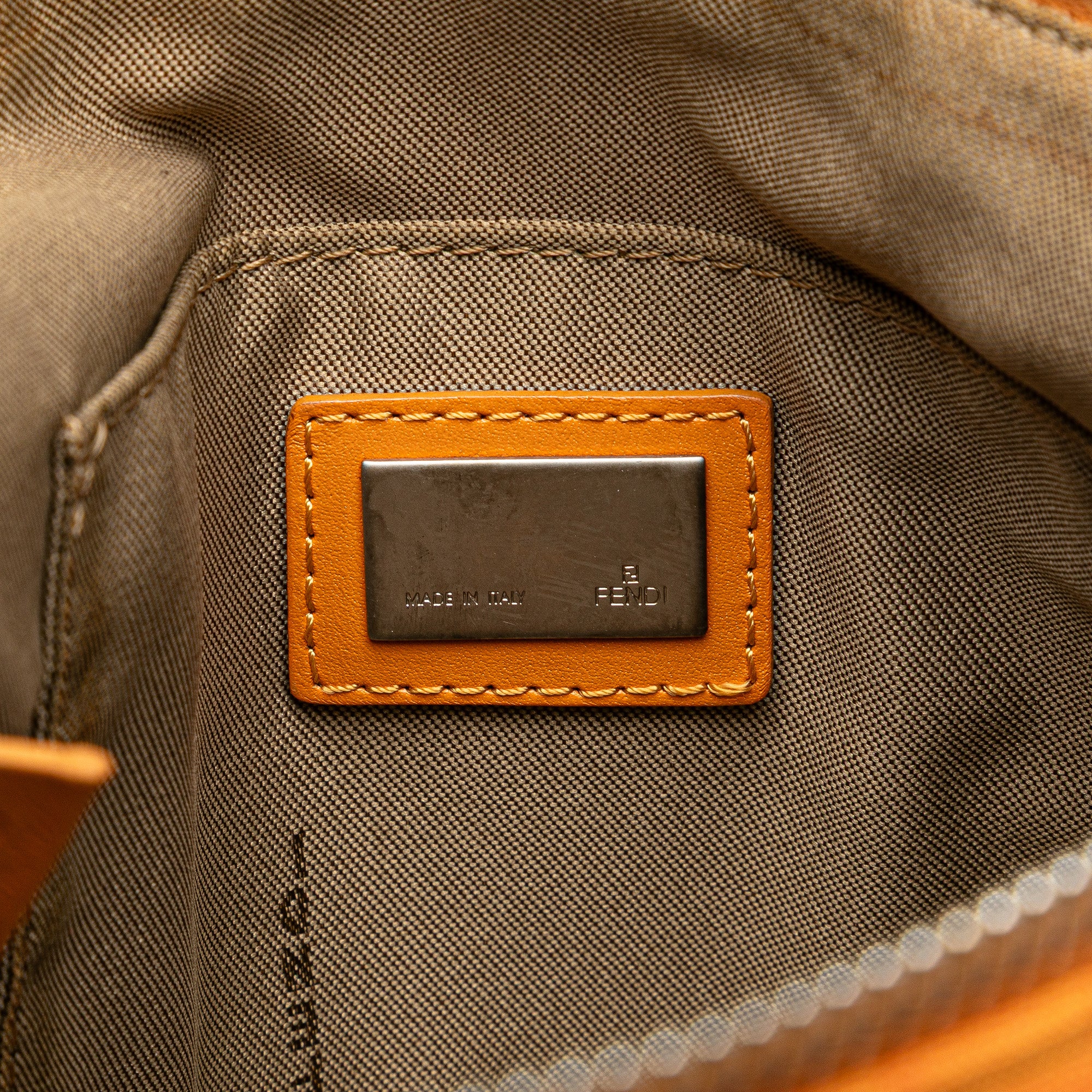 Fendi | Pre-Owned Zucchino Canvas Hobo | Orange