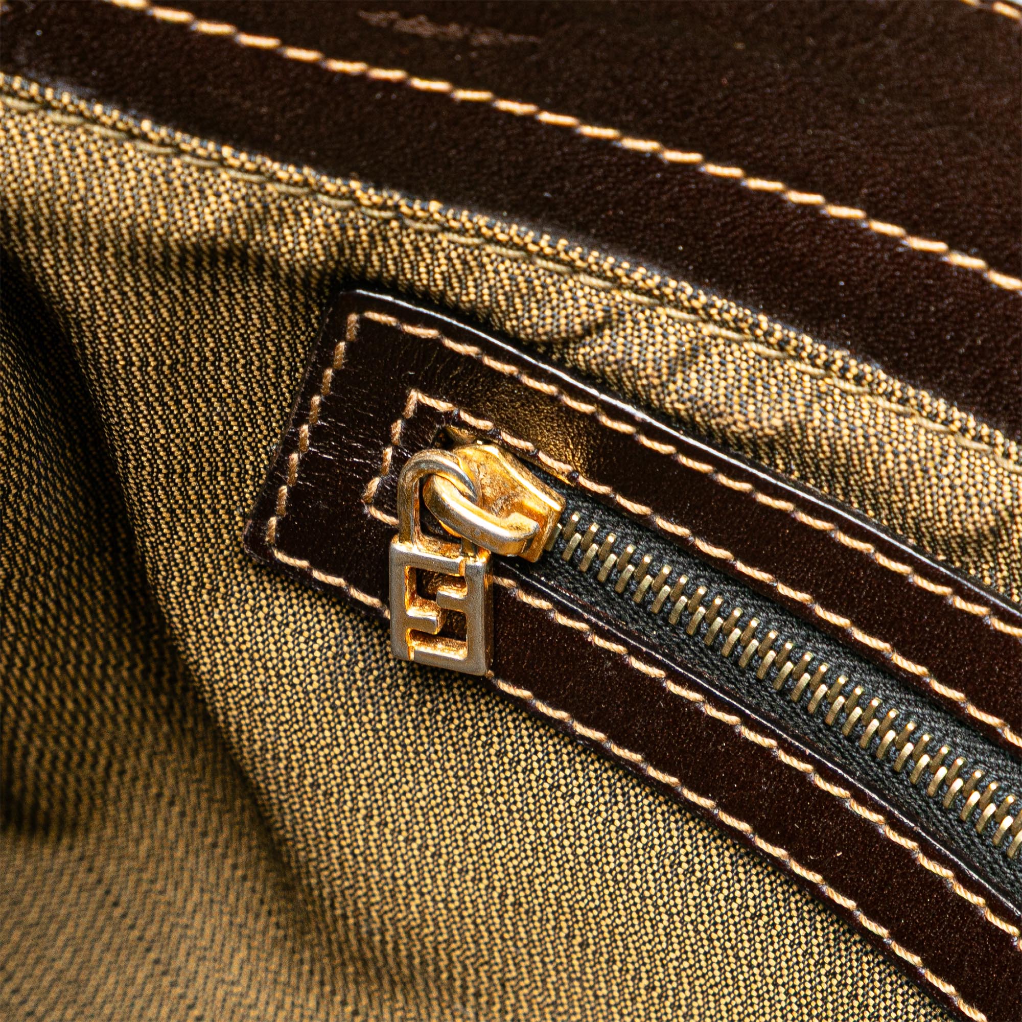 Fendi | Pre-Owned Zucca Canvas Shoulder Bag - III | Brown