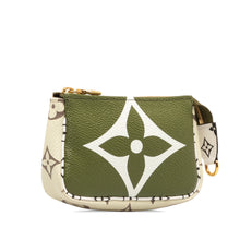 Louis Vuitton | Pre-Owned Monogram Giant Micro Pochette Accessoires | Green
