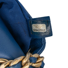 Chanel | Pre-Owned Quilted Grained Calfskin Casual Trip Messenger | Blue