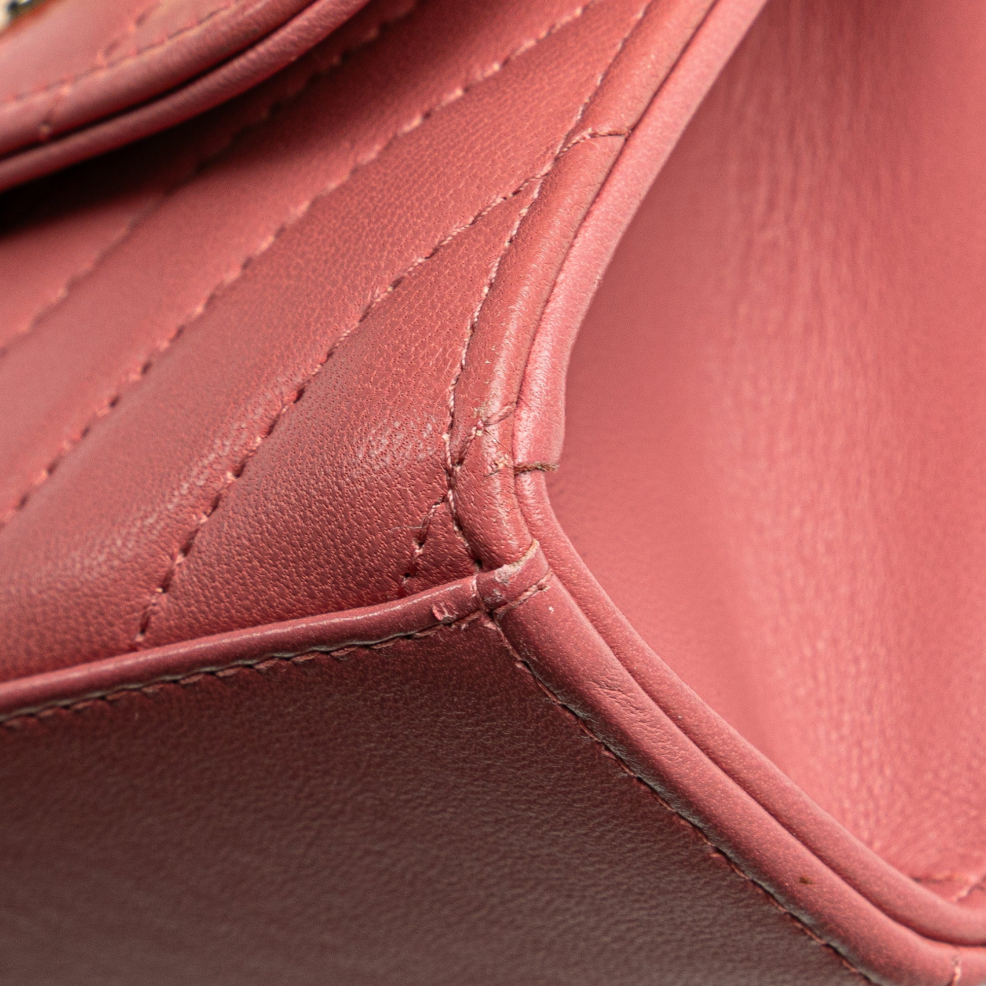 Chanel | Pre-Owned Mini Chevron Lambskin Trendy CC Chain Wallet | Pink