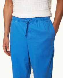 Men | Alex Garment Dye Trouser | Catalina Blue