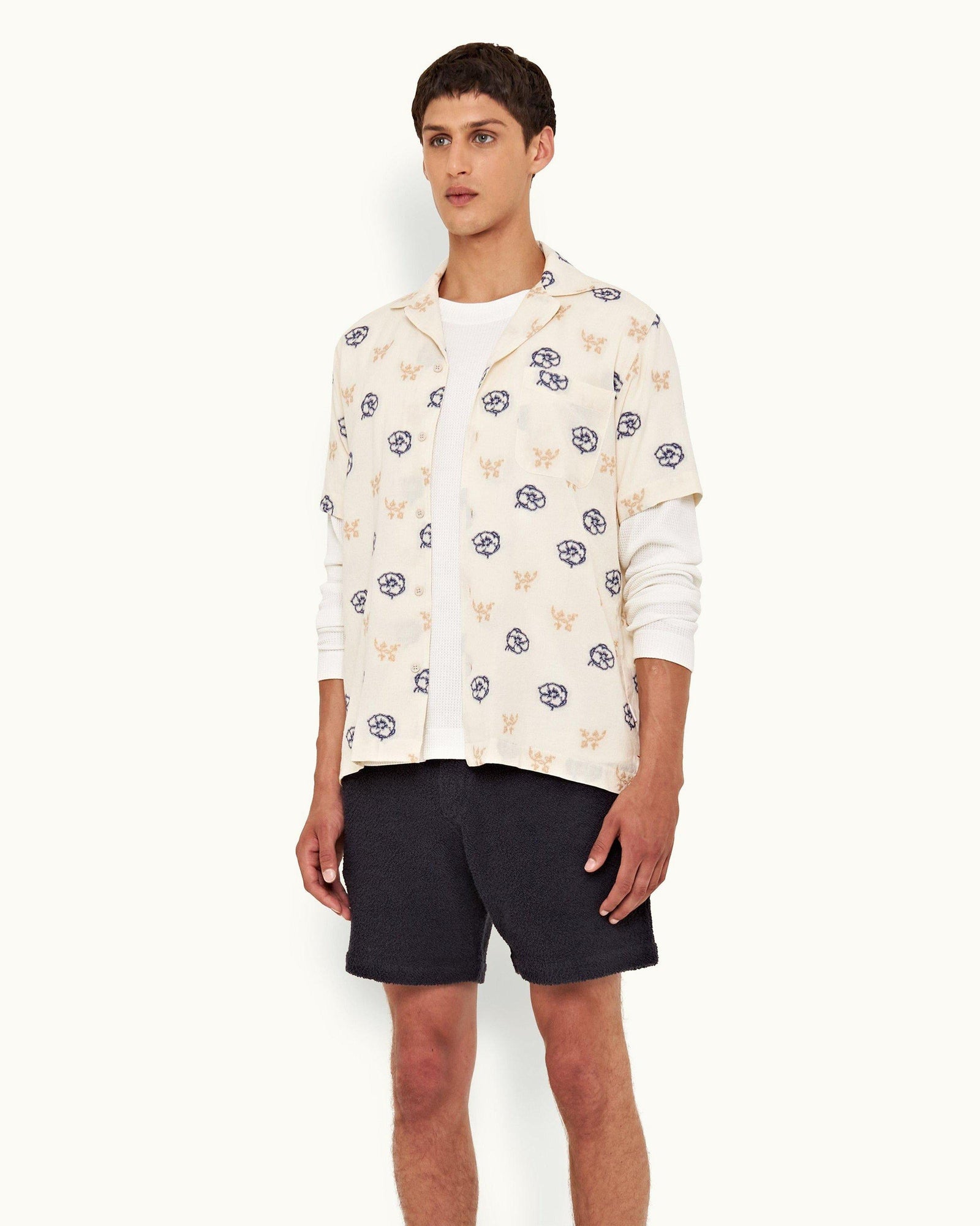 White Sand Fil Coupe Floral Relaxed Fit Capri Collar Shirt | White Sand