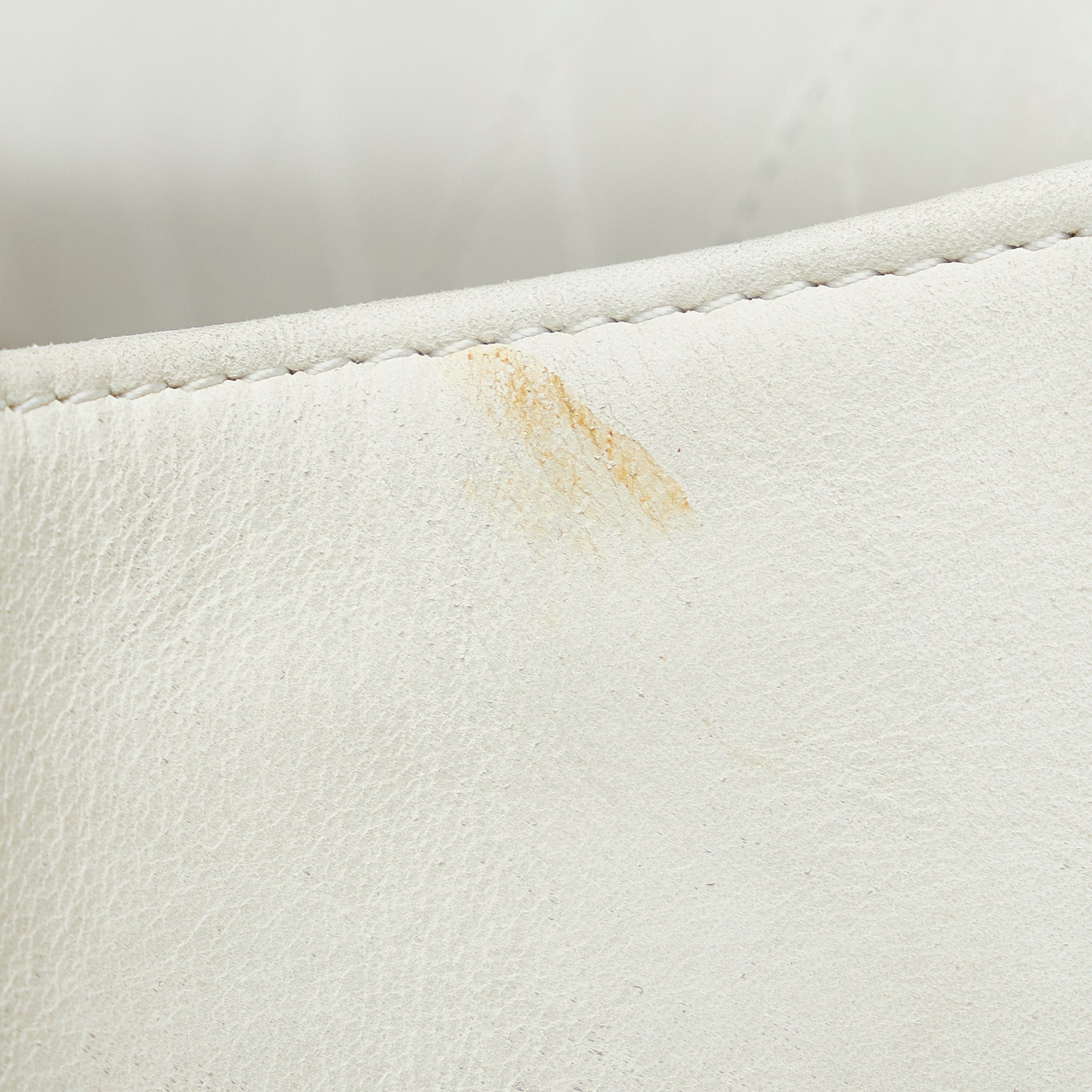 Chanel | Pre-Owned Old Medium Bicolor Shearling Boy Flap | White/Ivory