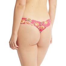 Signature Lace Low Rise Thong | La Vida Loca