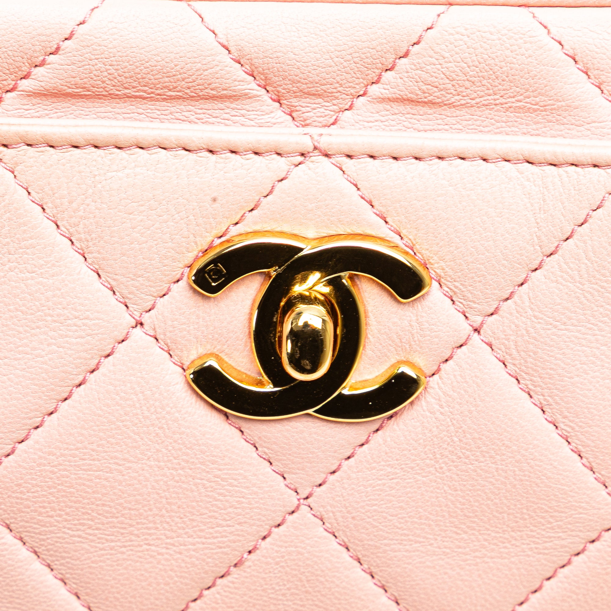 Chanel | Pre-Owned CC Quilted Lambskin Camera Crossbody | Pink/Light Pink
