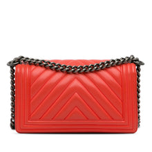 Chanel | Pre-Owned Old Medium Chevron Calfskin Boy Flap | Red/Indian Red