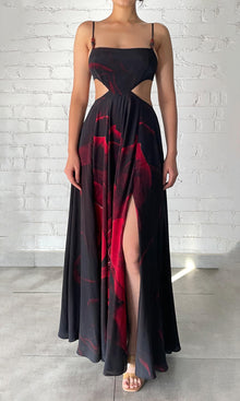 Rococo Sand | Naia Viscose Natural Crepe Maxi Dress | Black Red
