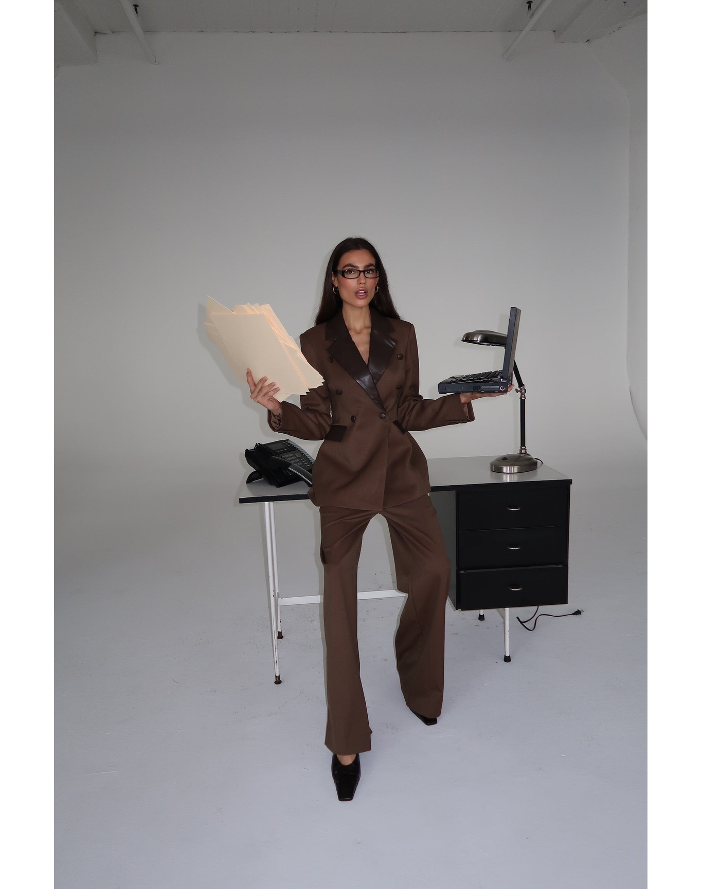 Relaxed Trouser | Kangaroo x Brown