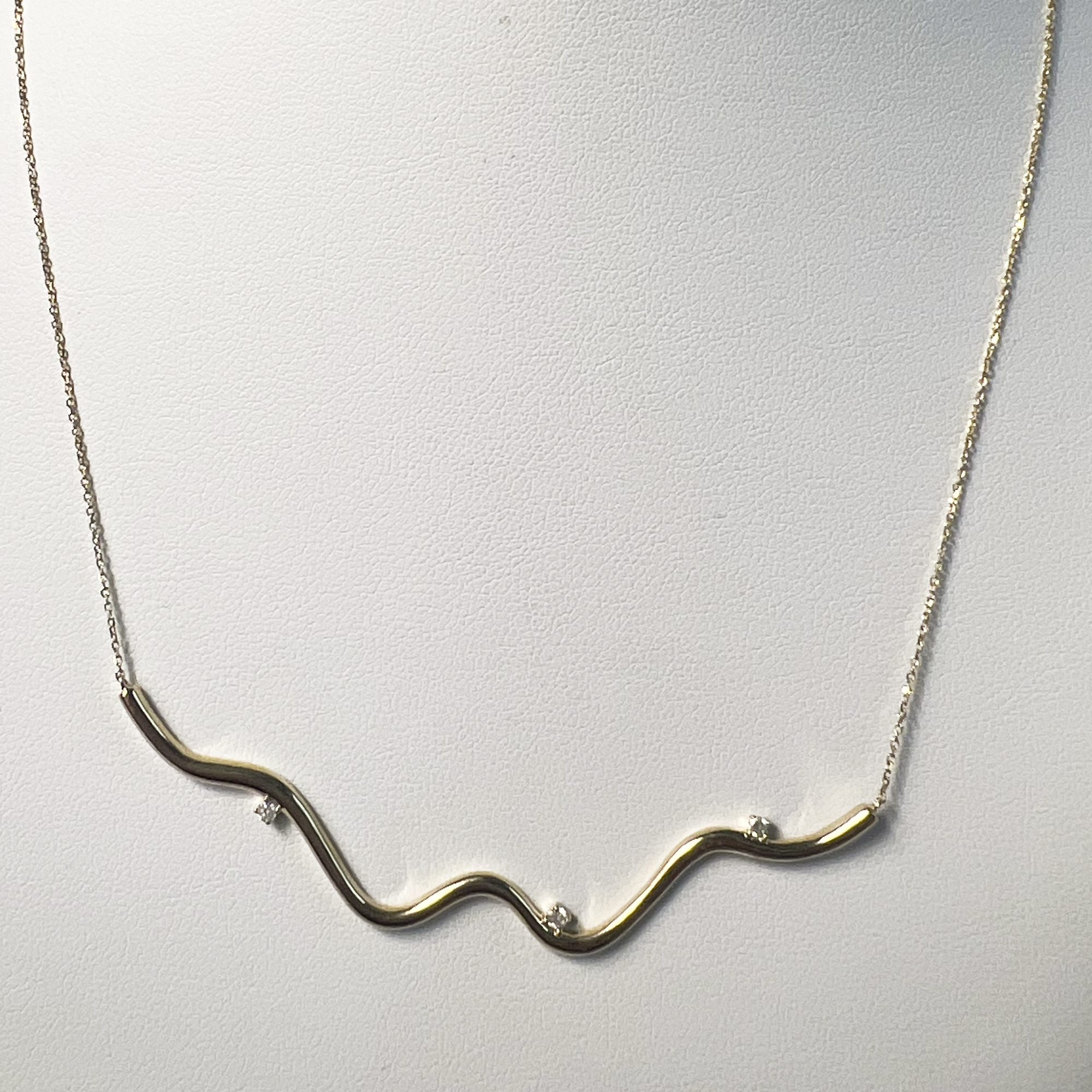 Harbor Lights Necklace | 10K Yellow Gold | 0.09 CTW (Approx) White Diamond