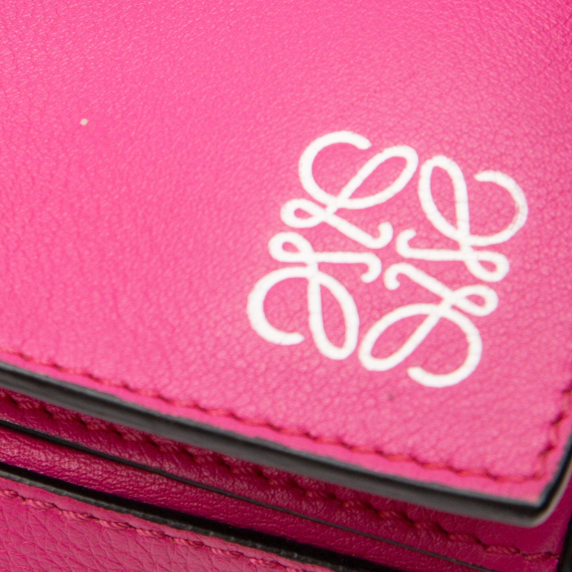 Loewe | Pre-Owned Small Calfskin Puzzle Satchel | Pink/Hot Pink